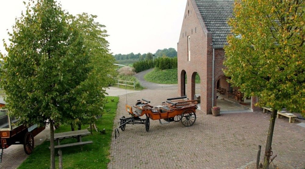 Hotel Herberg De Lindehoeve Grubbenvorst 외부 사진